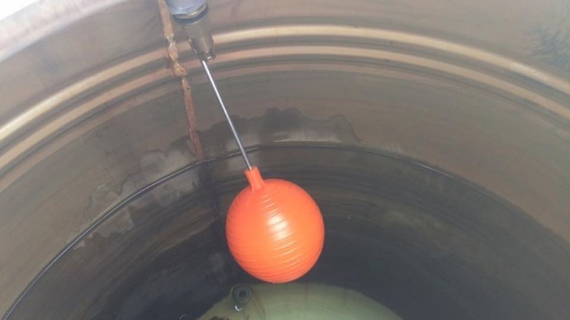 phao cơ bồn nước 3