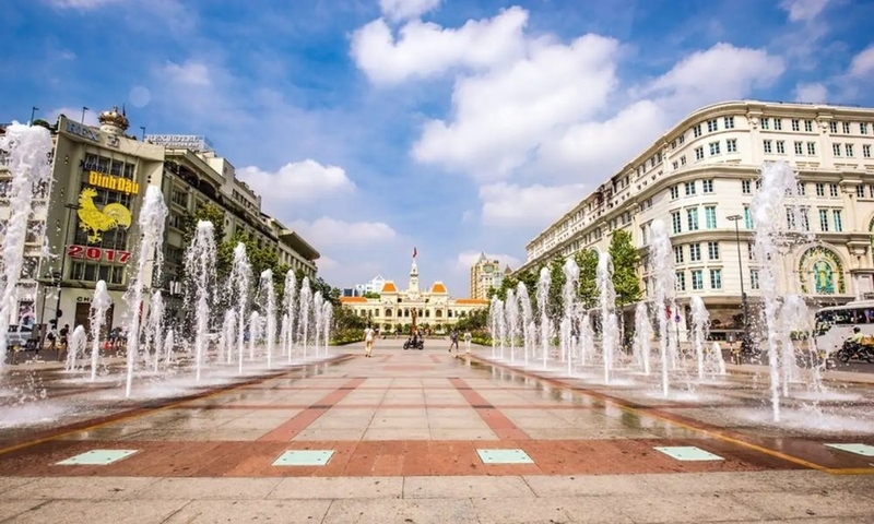 phố đi bộ nguyễn huệ 21