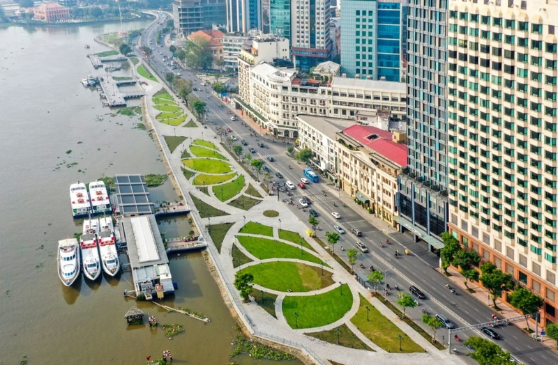 phố đi bộ nguyễn huệ 8