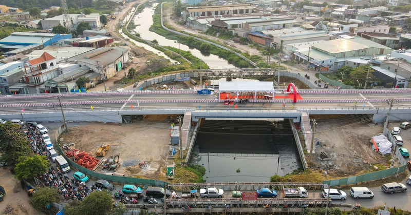 Giao thông kết nối mạnh mẽ