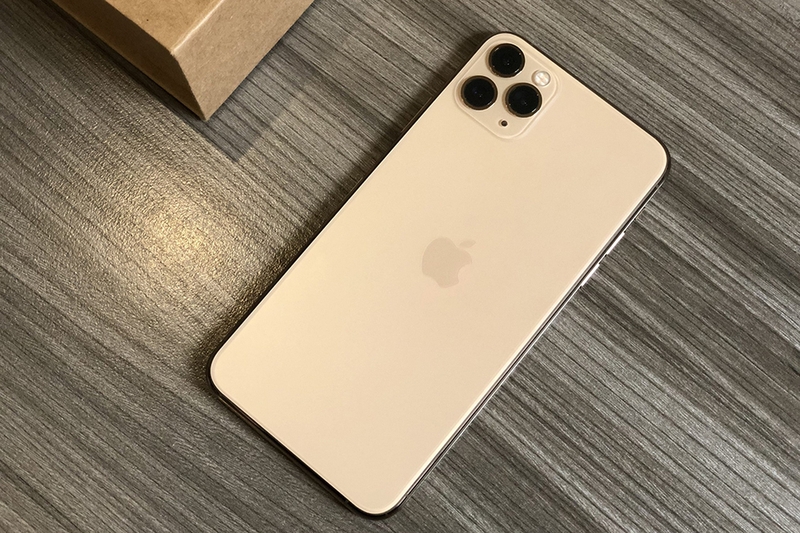 pin-iphone-11-pro-max-bao-nhieu-mah-3.jpeg
