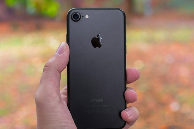 Pin iPhone 7 dùng được bao lâu 9