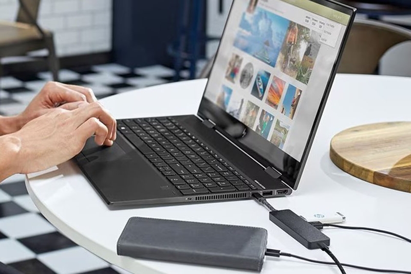 Pin laptop sạc đầy rồi cắm tiếp có sao không 1