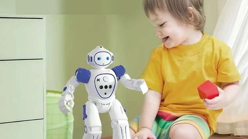 Robot đồ chơi thông minh