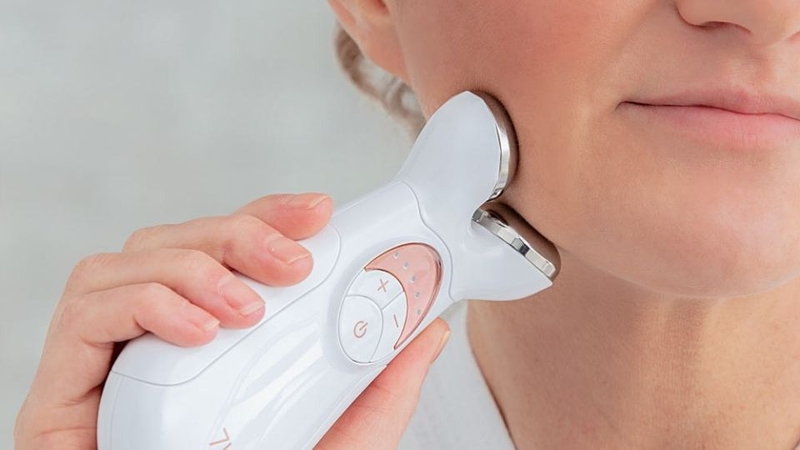 Máy rửa mặt hoặc máy nâng cơ