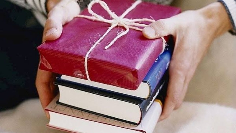 quà tặng ngày khai giảng 2