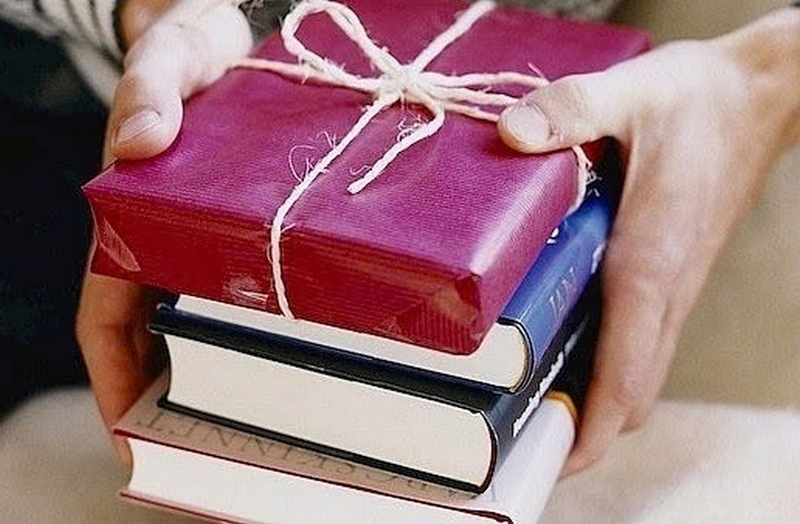 Quà tốt nghiệp nên tặng gì ảnh 5