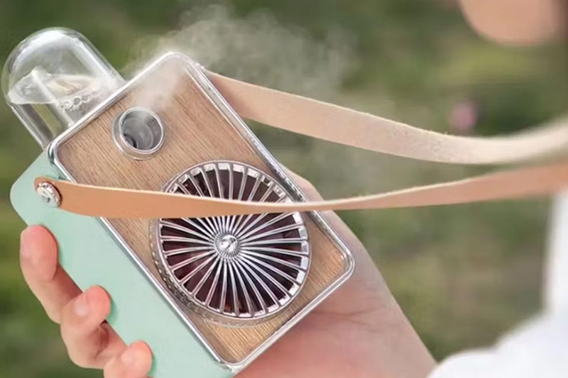 Quạt mini phun sương - 08
