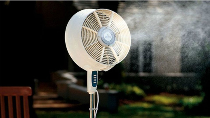 quạt phun sương có chức năng đuổi muỗi 1