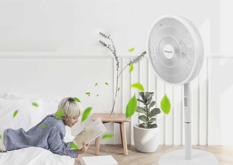 Quạt sạc hãng nào tốt - 04