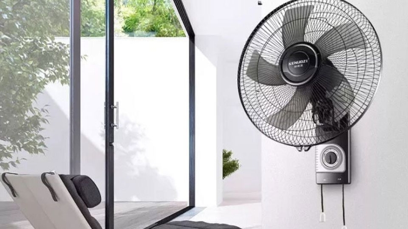 quạt treo tường tốt nhất 2025 1