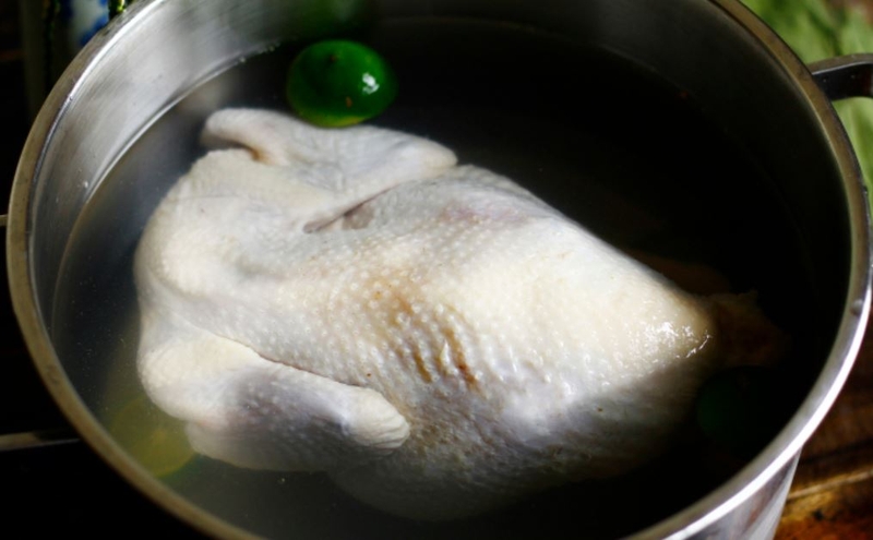 rã đông nhanh thịt gà không dùng lò vi sóng 5