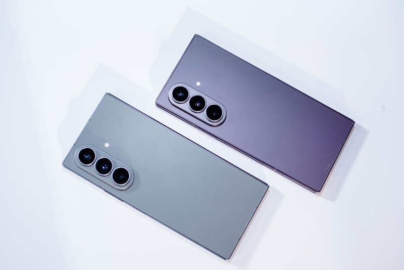 ra-mat-samsung-galaxy-z-fold-8-ultra-210187-3.jpg