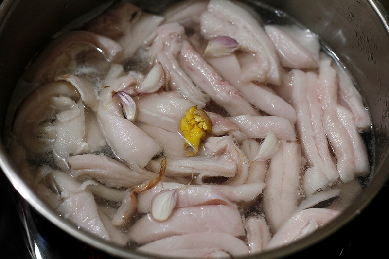 Cách rán mỡ nước trắng muốt - 07