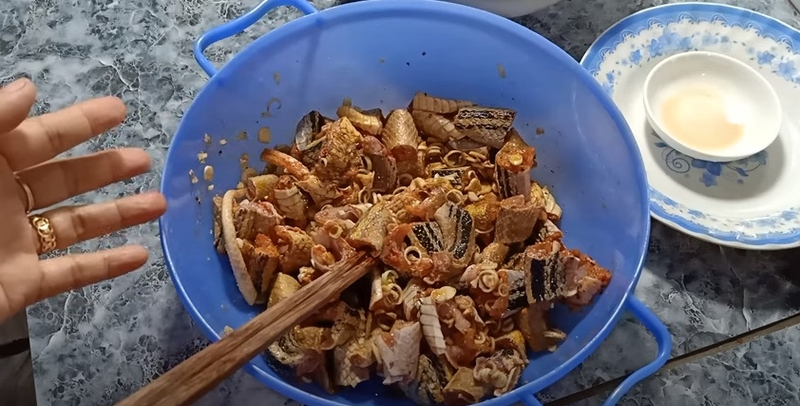 rắn xào sả ớt 6