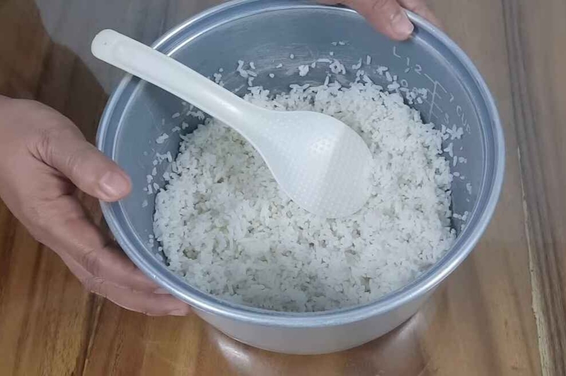 Nên dùng cơm nguội