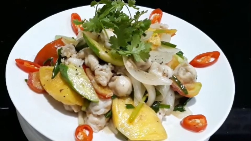 Răng mực xào hành tây và thơm