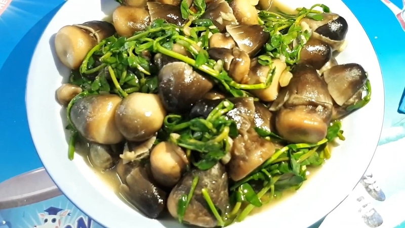 rau đắng xào nấm rơm 3