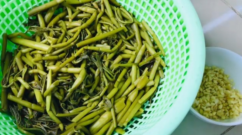rau móp xào tỏi 1