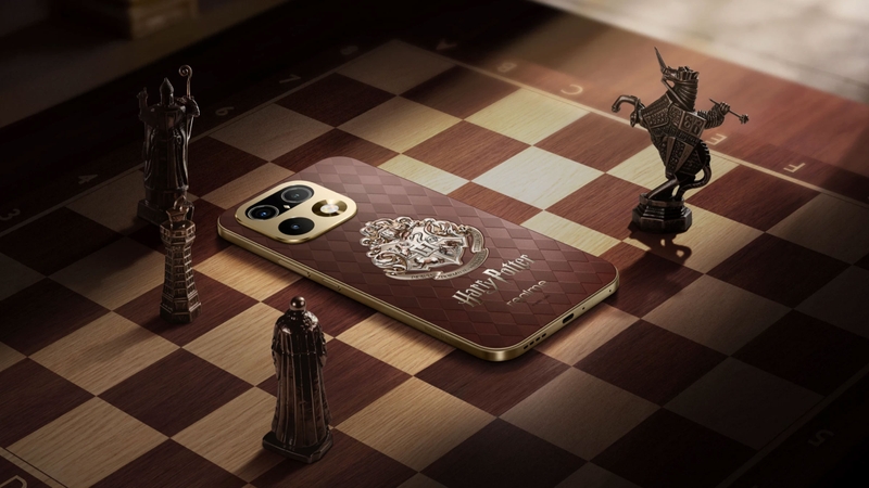 Họa tiết mặt lưng realme 16 Pro Harry Potter Edition đồng điệu với bối cảnh Wizard’s Chess.