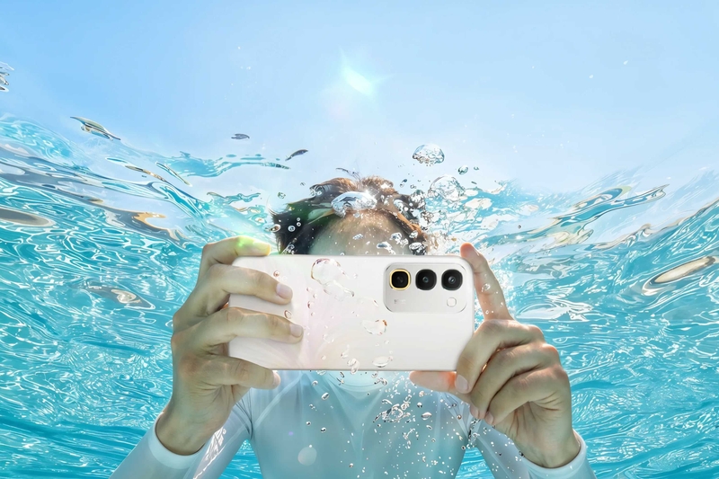 realme-c100-4g-ra-mat-205284-5.jpg