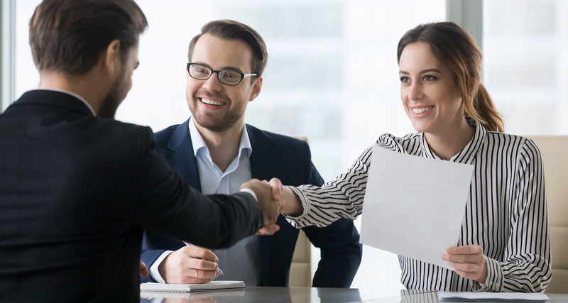 Sự khác biệt giữa Headhunter và Recruiter