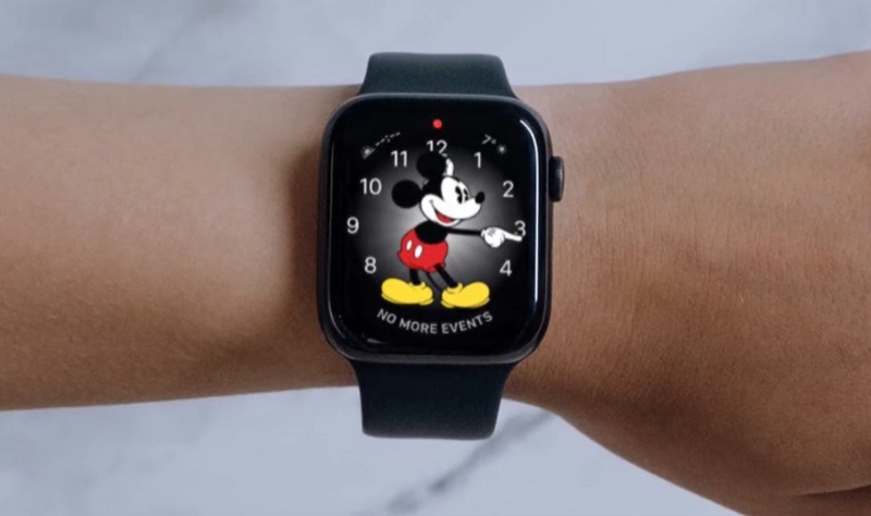 Chấm màu đỏ trên Apple Watch là gì?
