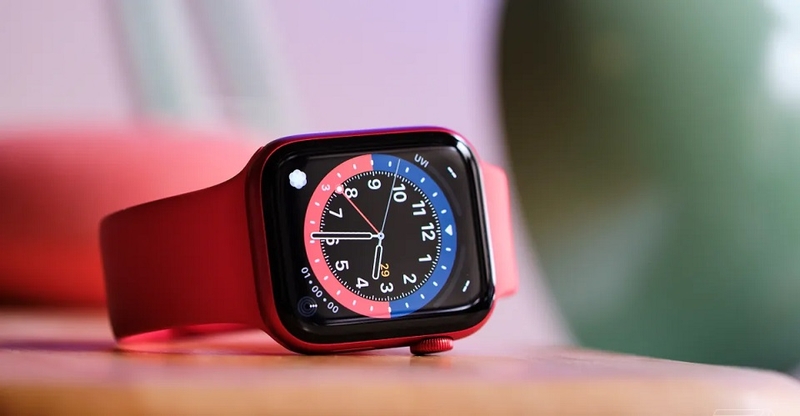 Nên giữ lại chấm đỏ trên Apple Watch hay nên tắt nó đi?
