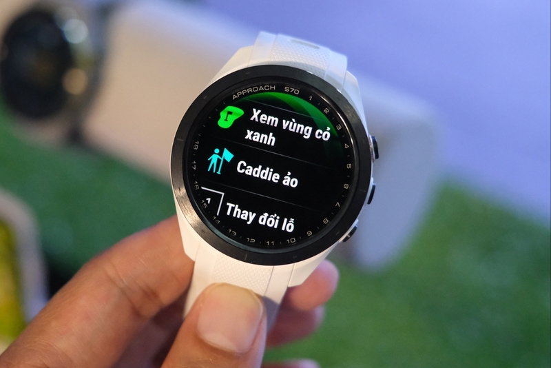 review Garmin Approach S70 5