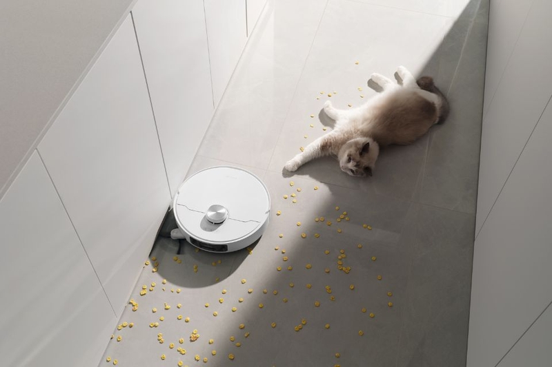 Dreame L40 Ultra giúp vệ sinh góc tường khó tiếp cận