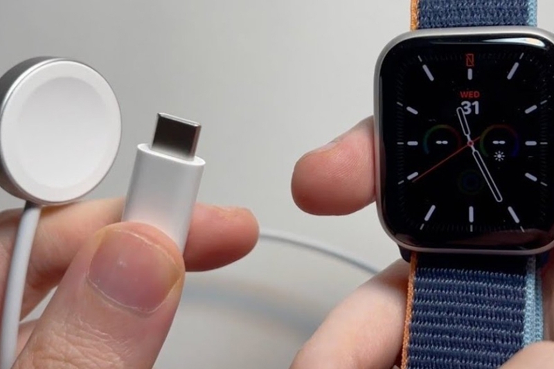Sạc Apple Watch bằng iPhone được không 23