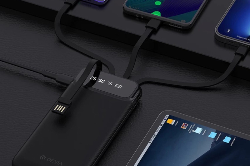 sac-du-phong-10-000-mah-devia-ep18-tich-hop-4-cap-10w-1.jpg