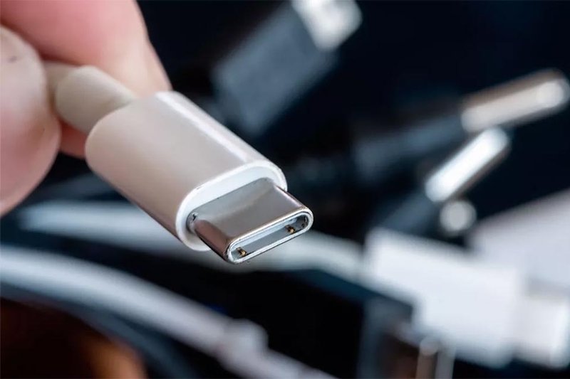 Sạc iPhone 16 Pro Max - 02