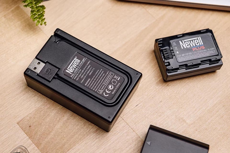 Sạc pin máy ảnh - 06