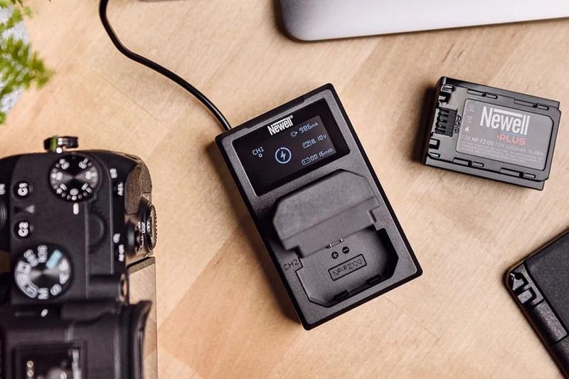 Sạc pin máy ảnh - 04