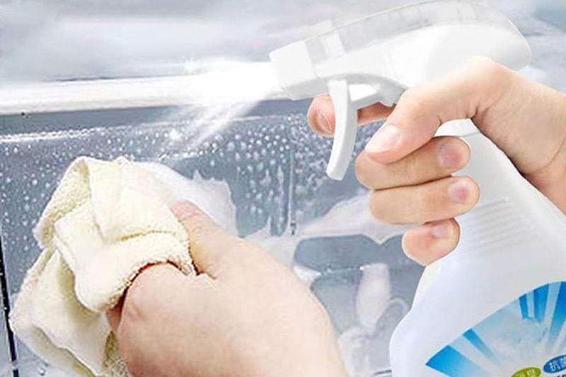 Sai lầm khi vệ sinh tủ lạnh bạn nên tránh - 07
