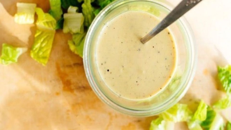 salad trứng và dưa chuột muối 4