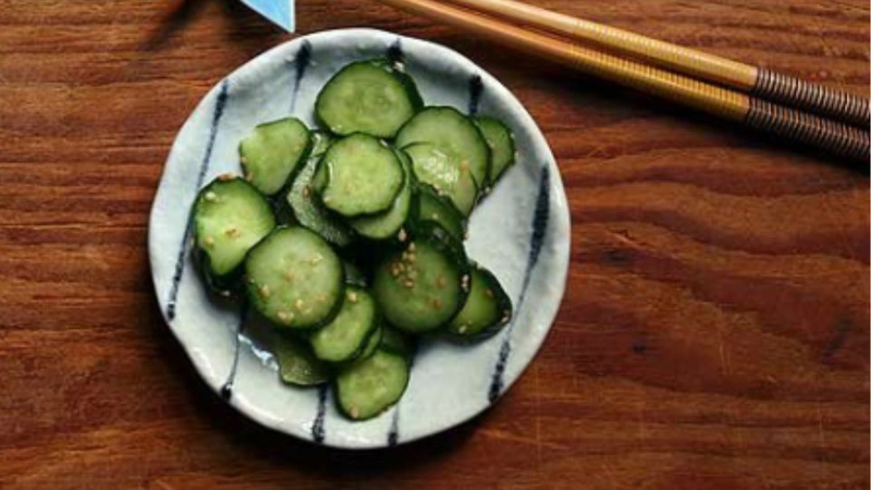 salad trứng và dưa chuột muối 3
