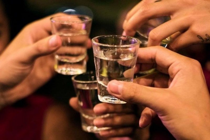 Bạn cần lưu ý gì khi sử dụng rượu sâm?