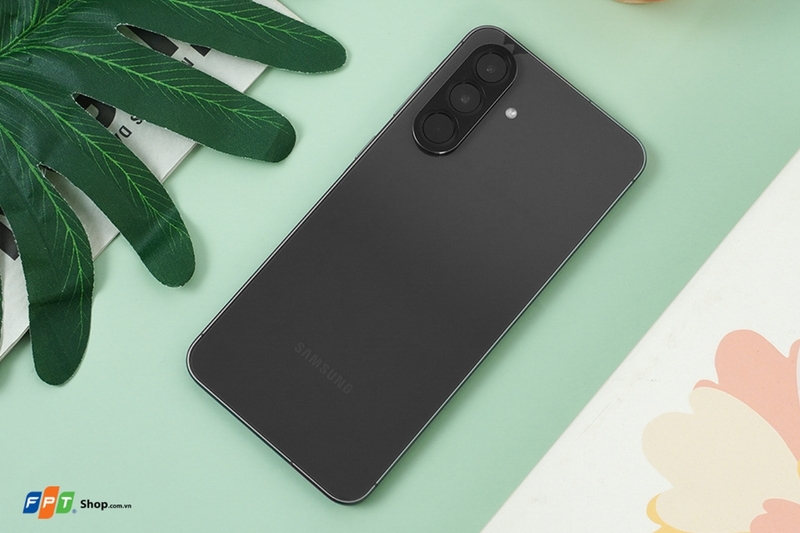 Samsung dòng A nào tốt nhất 2025 hình 2