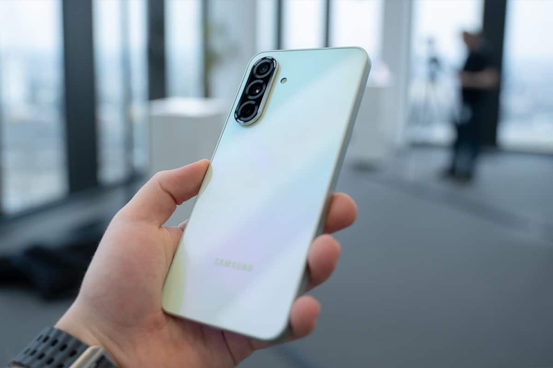 Samsung dòng A nào tốt nhất 2025 hình 1