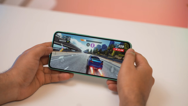 Samsung Galaxy F70 Pro 4