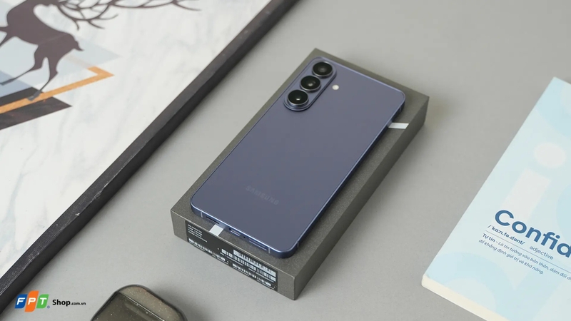 Samsung Galaxy S26 Plus và S24 Ultra  3