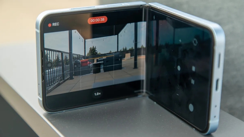 Samsung Galaxy Z Flip 7 (ảnh 8)