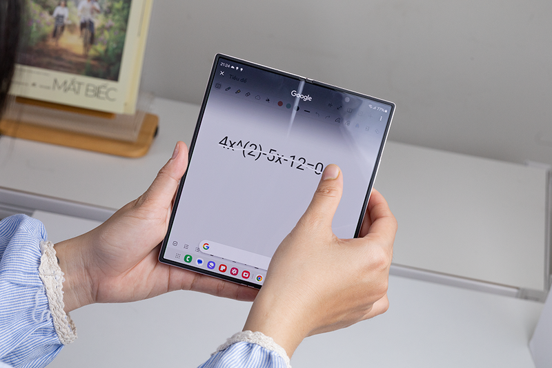 Galaxy Z Fold6: Chiếc điện thoại AI giúp tối ưu công việc tốt nhất từ trước đến nay 6