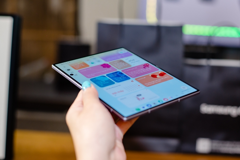 samsung-galaxy-z-fold-8-co-chong-nuoc-khong-5.png