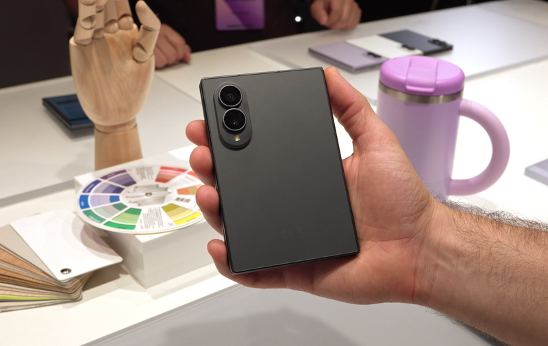 Samsung Galaxy Z Fold 8 có mấy màu 2