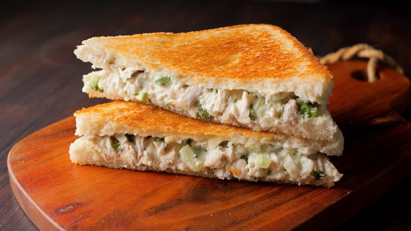 Sandwich gà 3