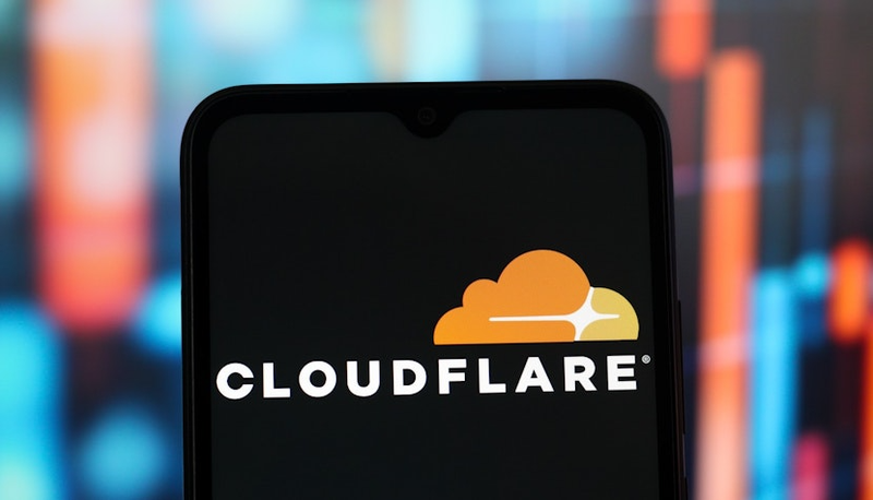 Chờ thông báo chính thức từ Cloudflare