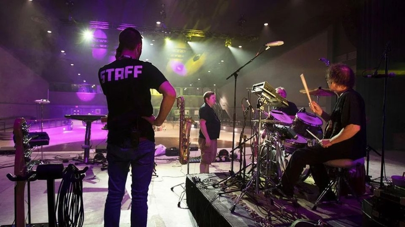 Send off và soundcheck trong concert là gì? 4